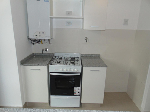 Imagen 11 de 28 de Venta 2 Amb C/ Cochera - 3 Años De Antigüedad - Tigre Centro