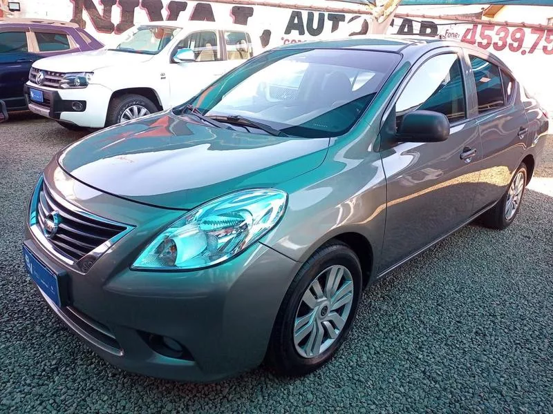 Nissan Versa 16s Flex