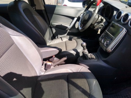 Imagen 8 de 11 de Citroën C3 2017 1.6 Vti 115 Feel