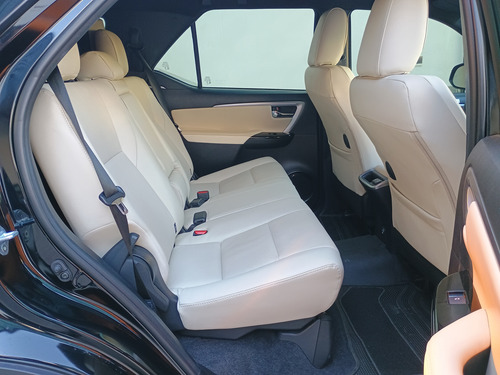 Toyota Hilux SW4 2.8 Tdi Diamante Ii 4x4 7as 6at