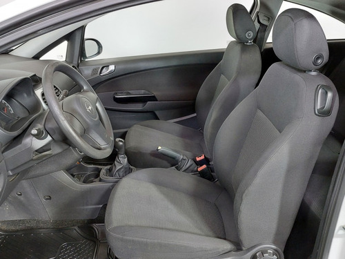 Imagen 14 de 15 de Opel Corsa 1.4 Essentia Mt