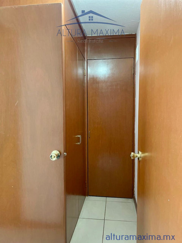 Casa En Venta En Arcos De Guadalupe Zapopan