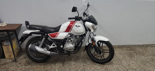 Bajaj V15