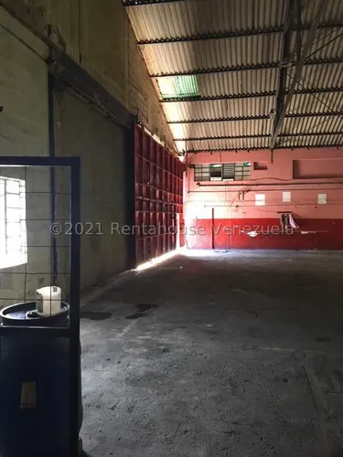 Galpón En Venta, Catia