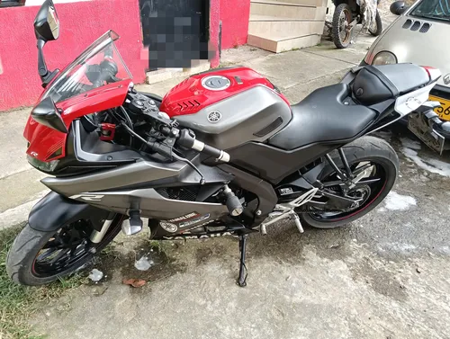 Yamaha R15 V3