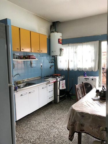 Imagen 2 de 10 de Casa En Venta En Berazategui