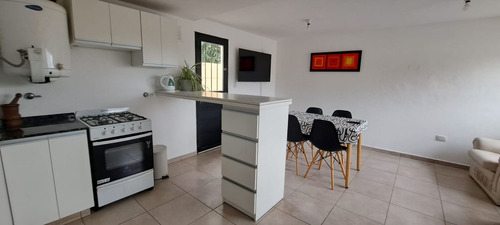 Se Vende Duplex Con Pileta Y Cochera En Carlos Paz