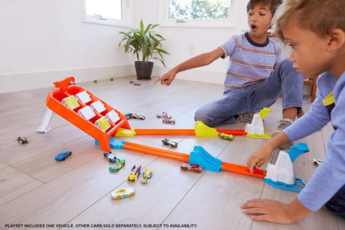 Pista Hot Wheels Vueltas Y Choques Día Del Niño