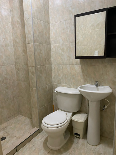 Alquiler De Apartamento En Res. Doral Country. Mañongo (af)