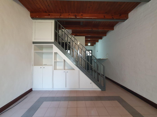 Departamento Tipo Dúplex En Venta En Belen De Escobar
