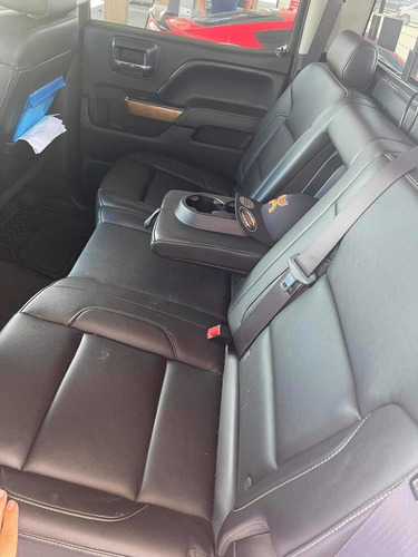 Imagen 5 de 11 de Chevrolet Cheyenne 2016 5.4 2500 Doble Cab Ltz 4x4 At