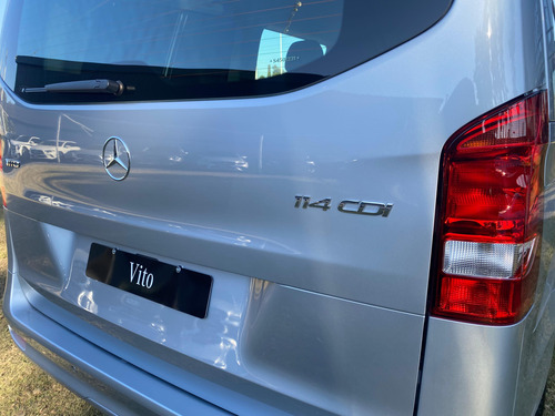 Mercedes-Benz Vito 1.9 119 Cdi Tourer Pasajeros 9+1 At