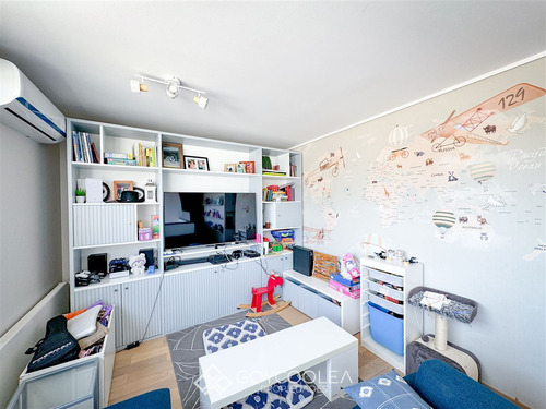 Casa En Venta De 4 Dorm. En Lo Barnechea