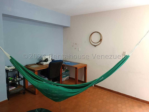 Se Vende Bello Apartamento En Santa Fe Sur Mls 25-2310