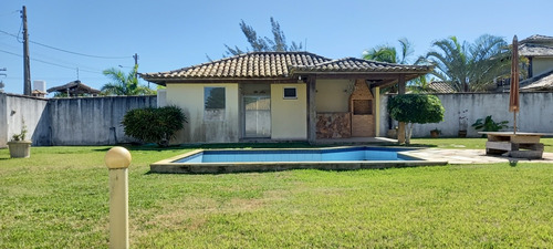 Casa De 3 Quartos E 5 Banheiros