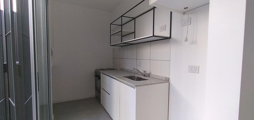 Imagen 8 de 24 de Duplex Casa 3 Amb A Estrenar - Castelar Norte Con Cochera Y Fondo