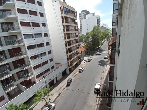 Imagen 22 de 23 de Departamento De 3 Ambientes C/balcón Francés A La Calle, Urgencia De Venta