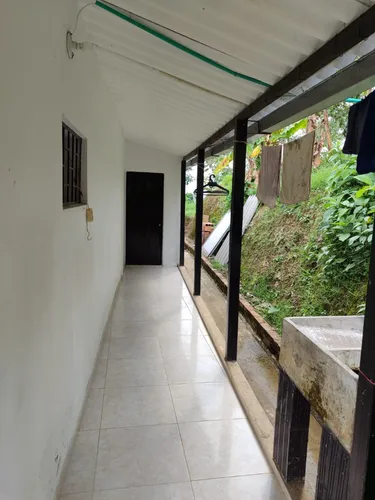 Venta De Hermoso Casa Lote En Sasaima- Cundinamarca