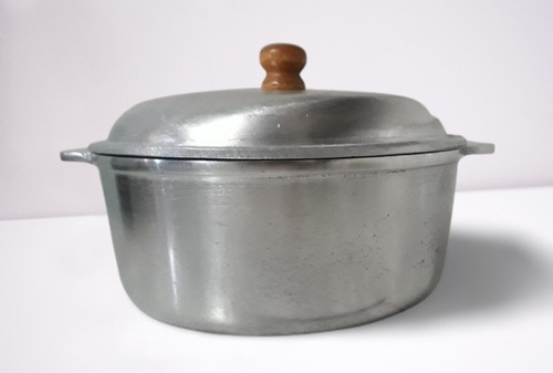 Imagen 1 de 8 de Olla 5 Litros Aluminio Fundido Tipo Essen 5,5mm Espesor