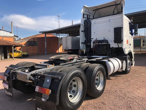 Imagem 3 de 8 de Volvo Fh 440 I-shift 6x2