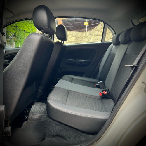 Volkswagen Gol 1.6 MSI TOTALFLEX 4P MANUAL