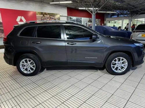 Jeep Cherokee 3.2 Longitude