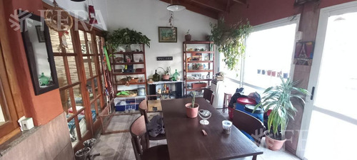 Imagen 9 de 19 de Venta Casa De 6 Ambientes Con Cochera Y Fondo Libre Con Piscina Y Quincho En Wilde (26900)