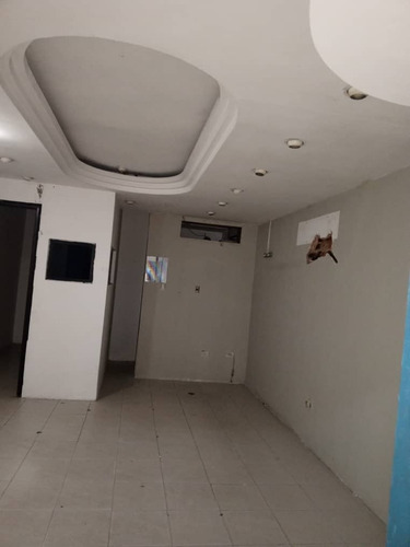 Michelle Alquila Local Comercial Av Bolivar Norte Red-cb2
