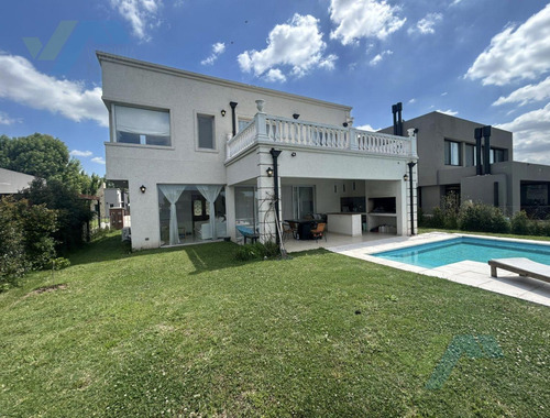 Casa En Santo Tomas