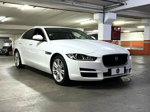 Jaguar Xe Pure 25t 2017