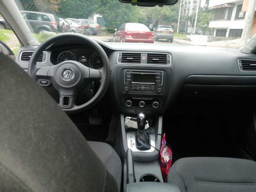 Volkswagen New Jetta At 2500