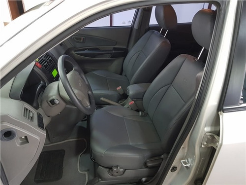 Hyundai Tucson 2.0 Mpfi Gls 16v 143cv 2wd Gasolina 4p Automá