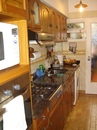 Muy Buen Departamento De 3 Ambientes Con Cochera Y Patio