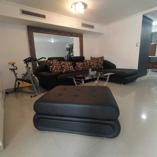 Imagen 5 de 10 de Venta Town House Aguamarina. Lecheria