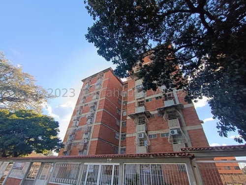 Apartamento En Venta En Turmero Zona Centro 24-12623 Wjo