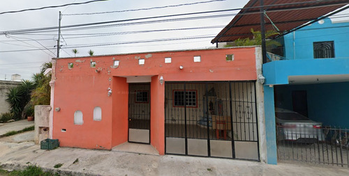 Casa En Remate Bancario En C. 37, Juan Pablo Ii, Mérida, Yucatán (60% Descuento, Sólo Pago De Contado En 2 Cuotas) ¡gran Oportunidad De Inversión! - Sk12