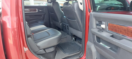 Dodge Ram 2500 5.7 Pickup Crew Cab Laramie 4x4 Mt