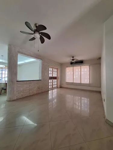 Casa En Venta En El Parral. Dl