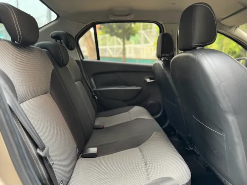 Renault Logan 1.6 Privilege / Intens