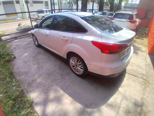 Imagen 8 de 15 de Ford Focus 3 2.0 Se Plus