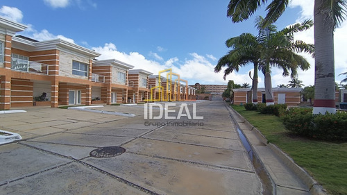 Imagen 13 de 18 de Ideal Vende Town House De 115 M2 De Construcción Y 38 M2 De Patio Villas Los Corales En Tucacas