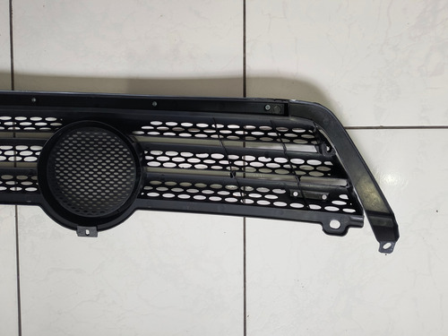 Grade Radiador Sprinter 03/12 Preta Friso Branco Com Emblema