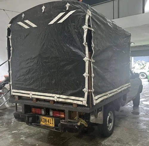 Camioneta Estacas. Perfecta. Único Dueño.