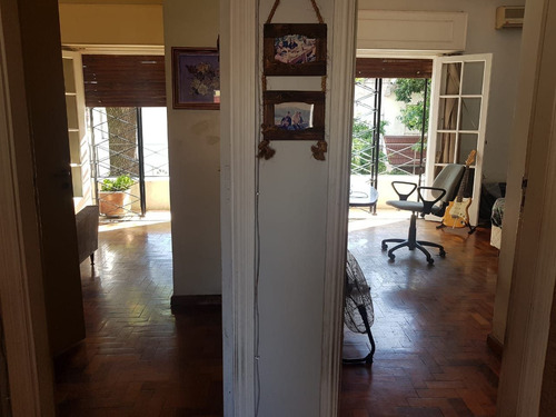 Casa En Venta En Parque Avellaneda