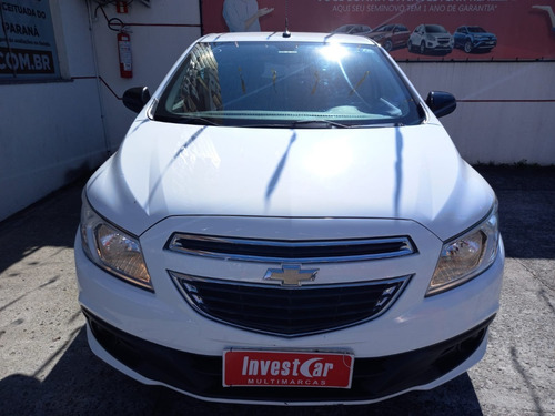 Imagem 4 de 13 de Chevrolet Onix