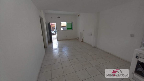 Imagen 3 de 8 de Casa En Venta 2 Dorm. Reciclada Barrio Colon