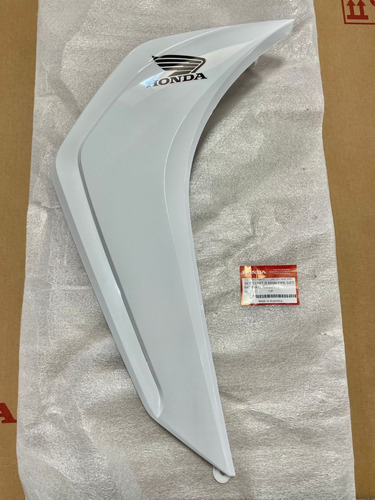 Imagen 1 de 2 de Cacha Cubre Pierna Derecho Wave 110 S Origin Blanco Paperino
