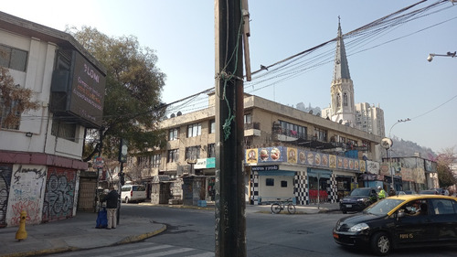 Amplio Local Comercial De Dos Pisos En Patronato