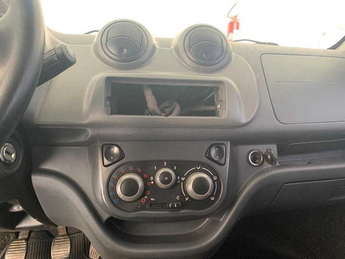 Imagem 10 de 14 de Fiat Fiorino Hard Working E