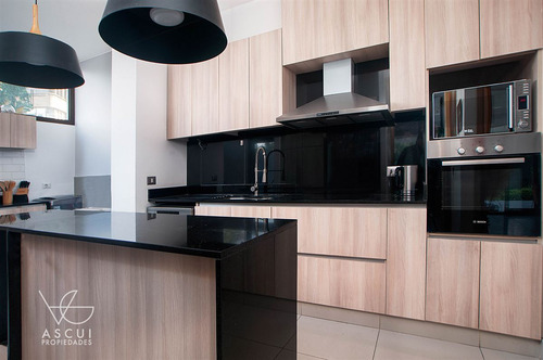 Depto 3 Dormitorios, 3 Baños, Salita, Jardin. Las Condes
